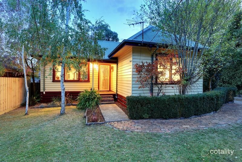 5 Clement Cres, Croydon, VIC 3136