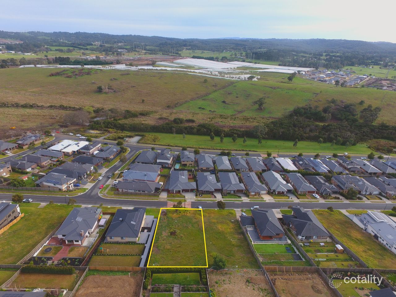 19 Avondale St, Officer, VIC 3809