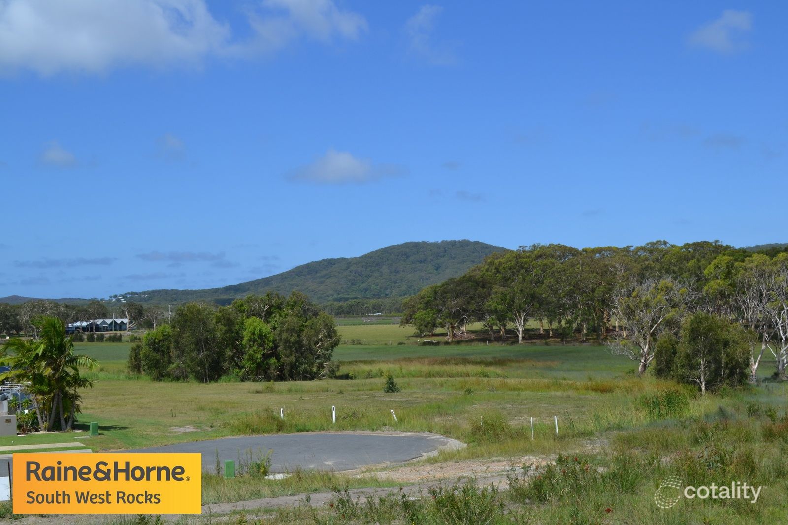 17 Rosedale Ave, South West Rocks, NSW 2431