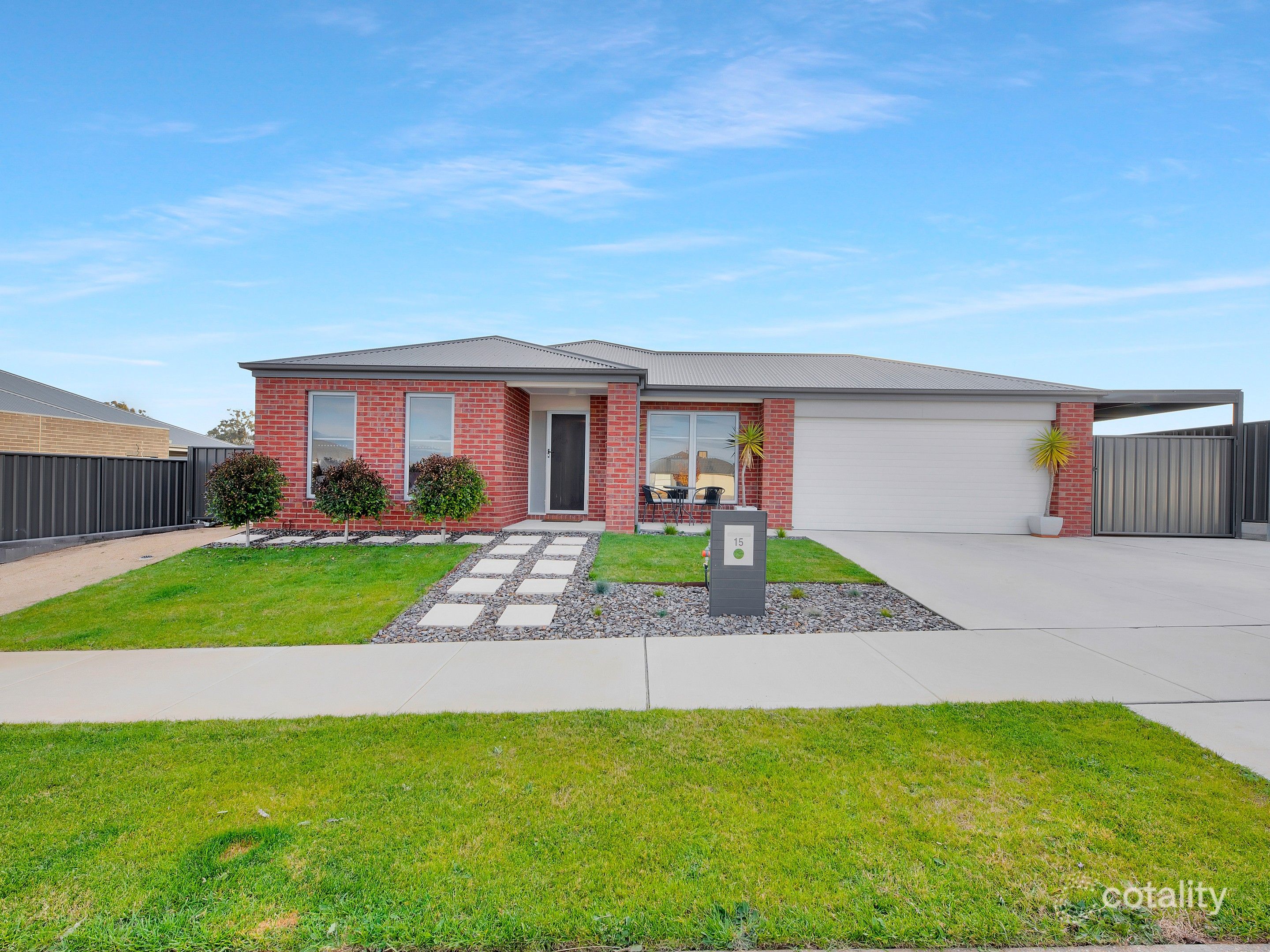 15 Hampshire Bvd, Leneva, VIC 3691