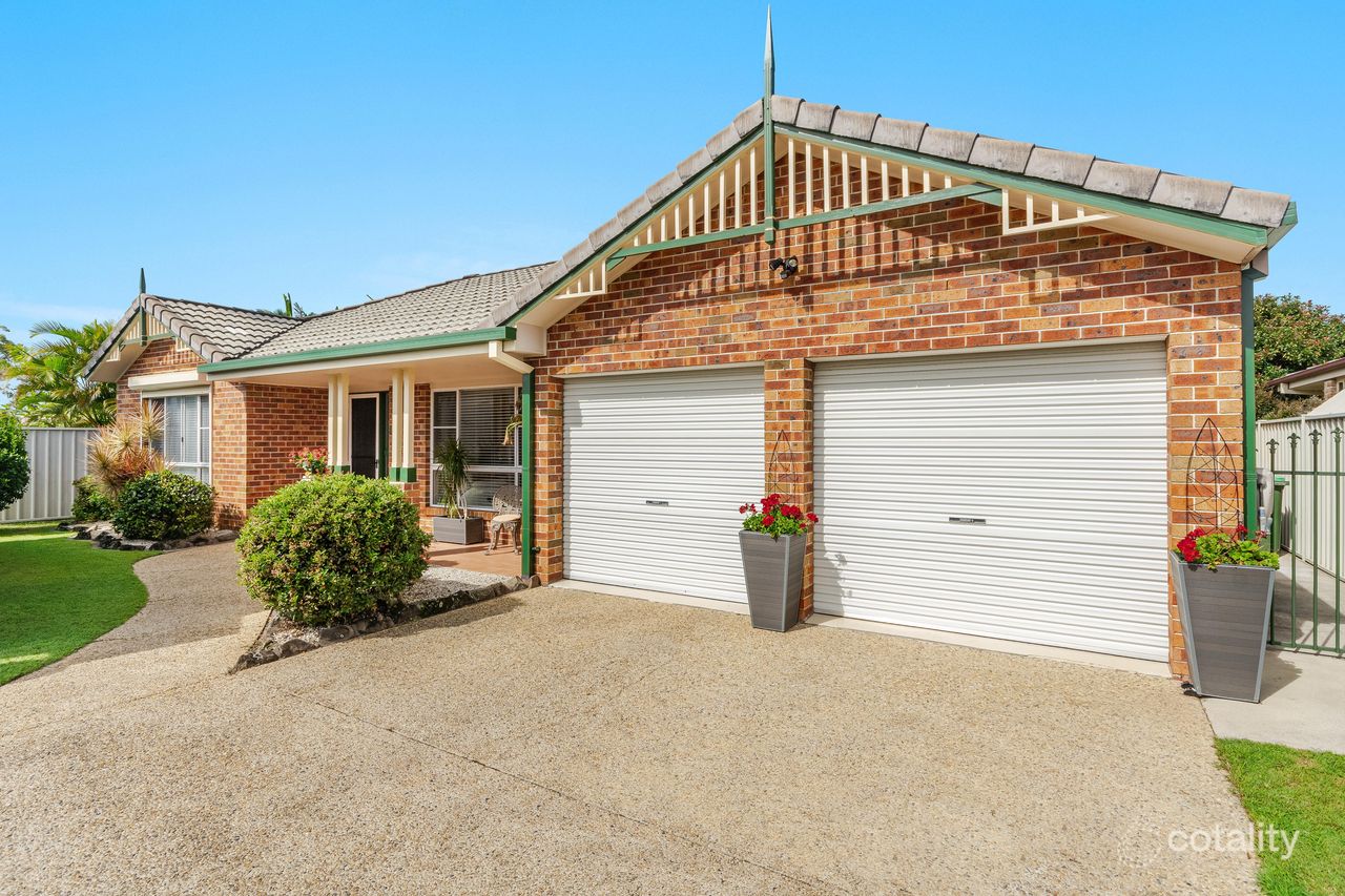 27 Acacia Cct, Yamba, NSW 2464