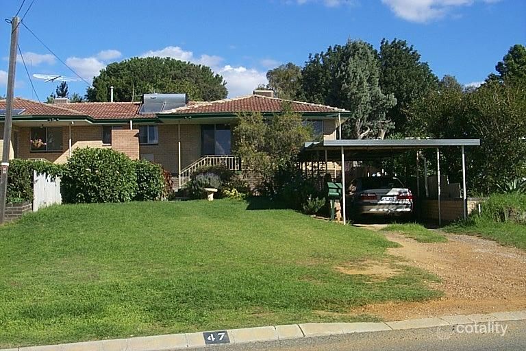 49 Wooloomooloo Rd, Greenmount, WA 6056