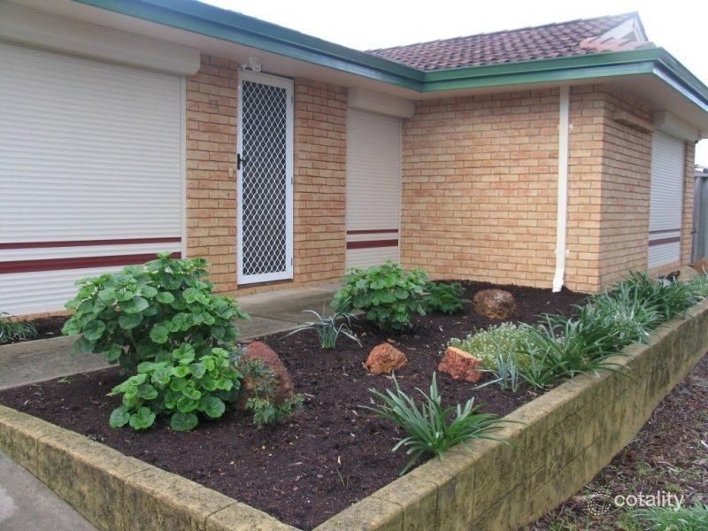 33 Farmer Ave, Brookdale, WA 6112