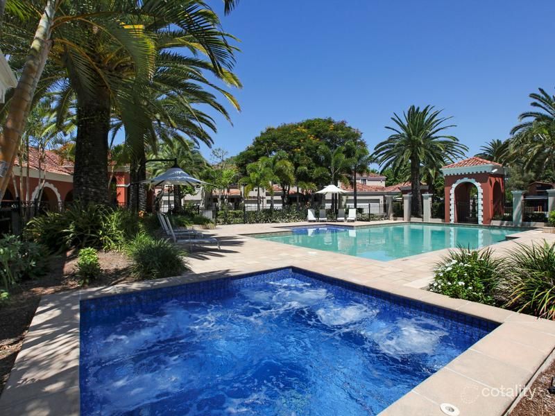 30/7 Elliott St, Surfers Paradise, QLD 4217
