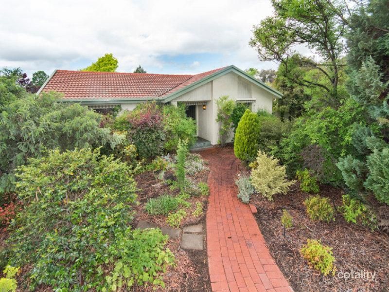 11 Erldunda Cct, Hawker, ACT 2614