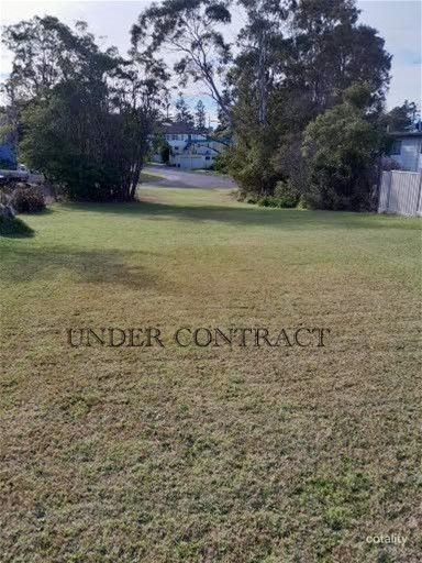 4 Salmon St, Tuross Head, NSW 2537