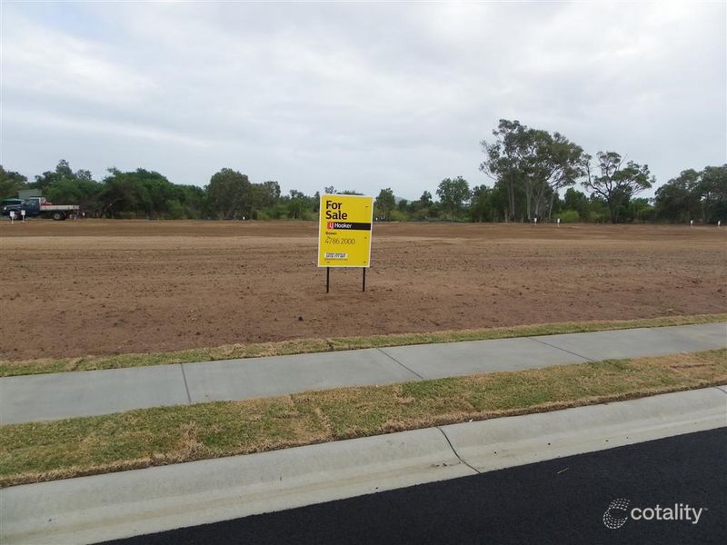 33 Banks Dr, Bowen, QLD 4805