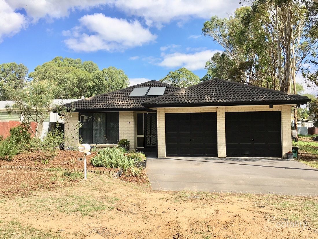 19 Hunter St, Ellalong, NSW 2325