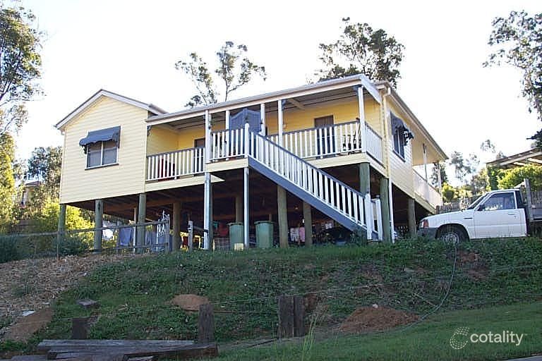 15 Sunblest Ct, Eatons Hill, QLD 4037