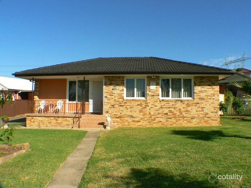 36 Finisterre Ave, Whalan, NSW 2770