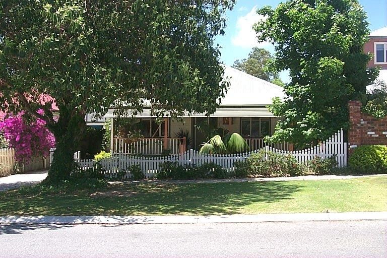 28 Collins St, Kensington, WA 6151