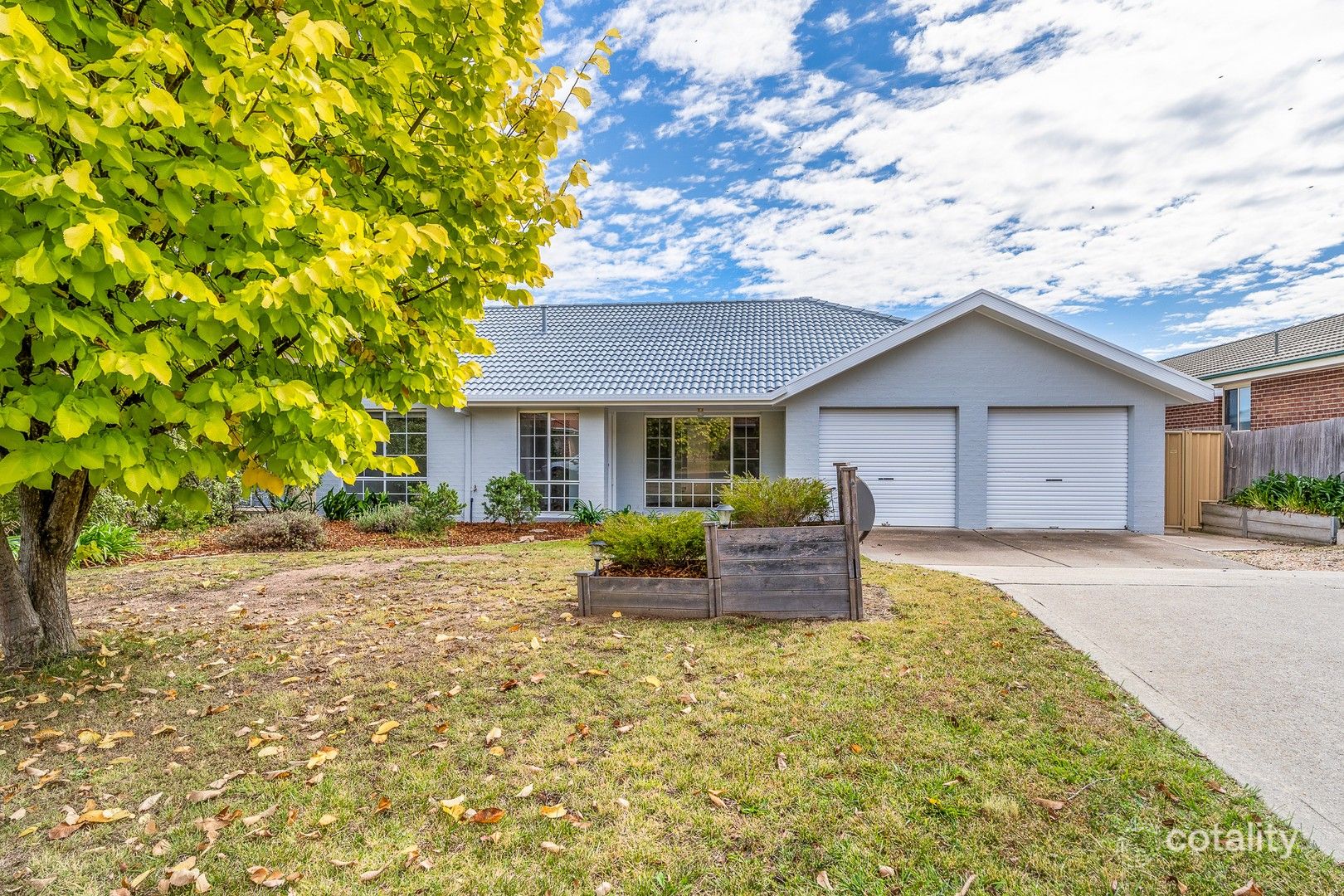 24 Forest Dr, Jerrabomberra, NSW 2619