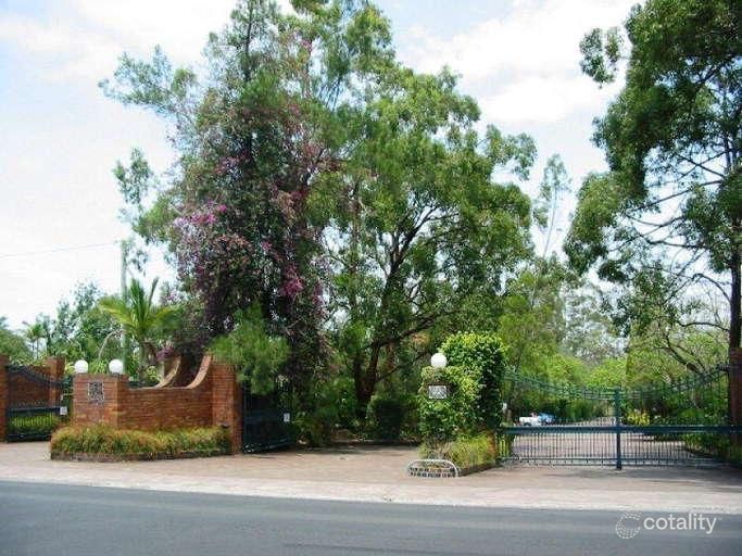 18/123 Barbaralla Dr, Springwood, QLD 4127