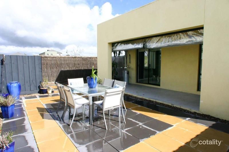 78 Sovereign Manors Cres, Rowville, VIC 3178