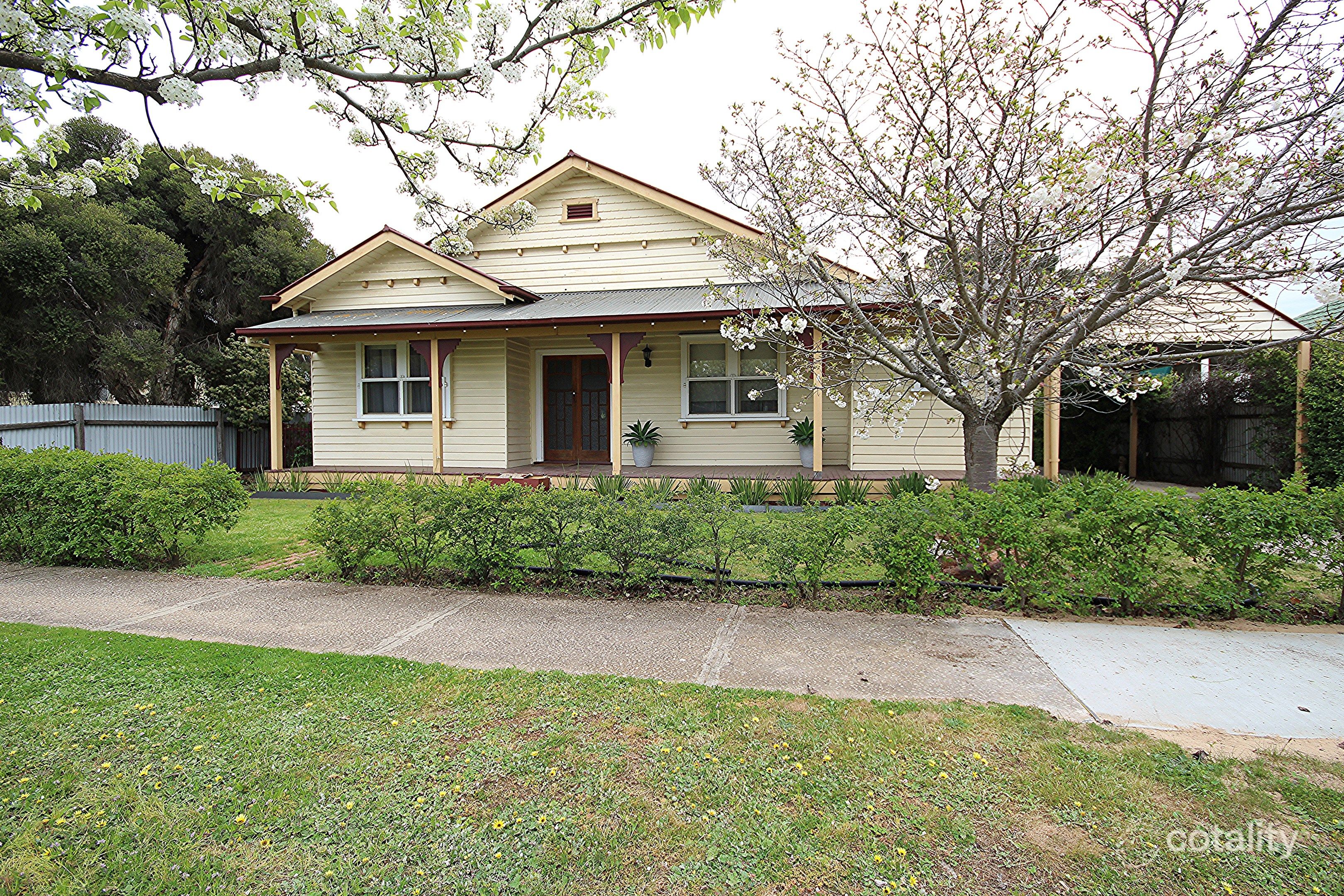 15 Harriett St, Horsham, VIC 3400
