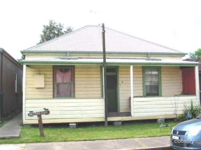 8 Sunnyside St, Mayfield, NSW 2304