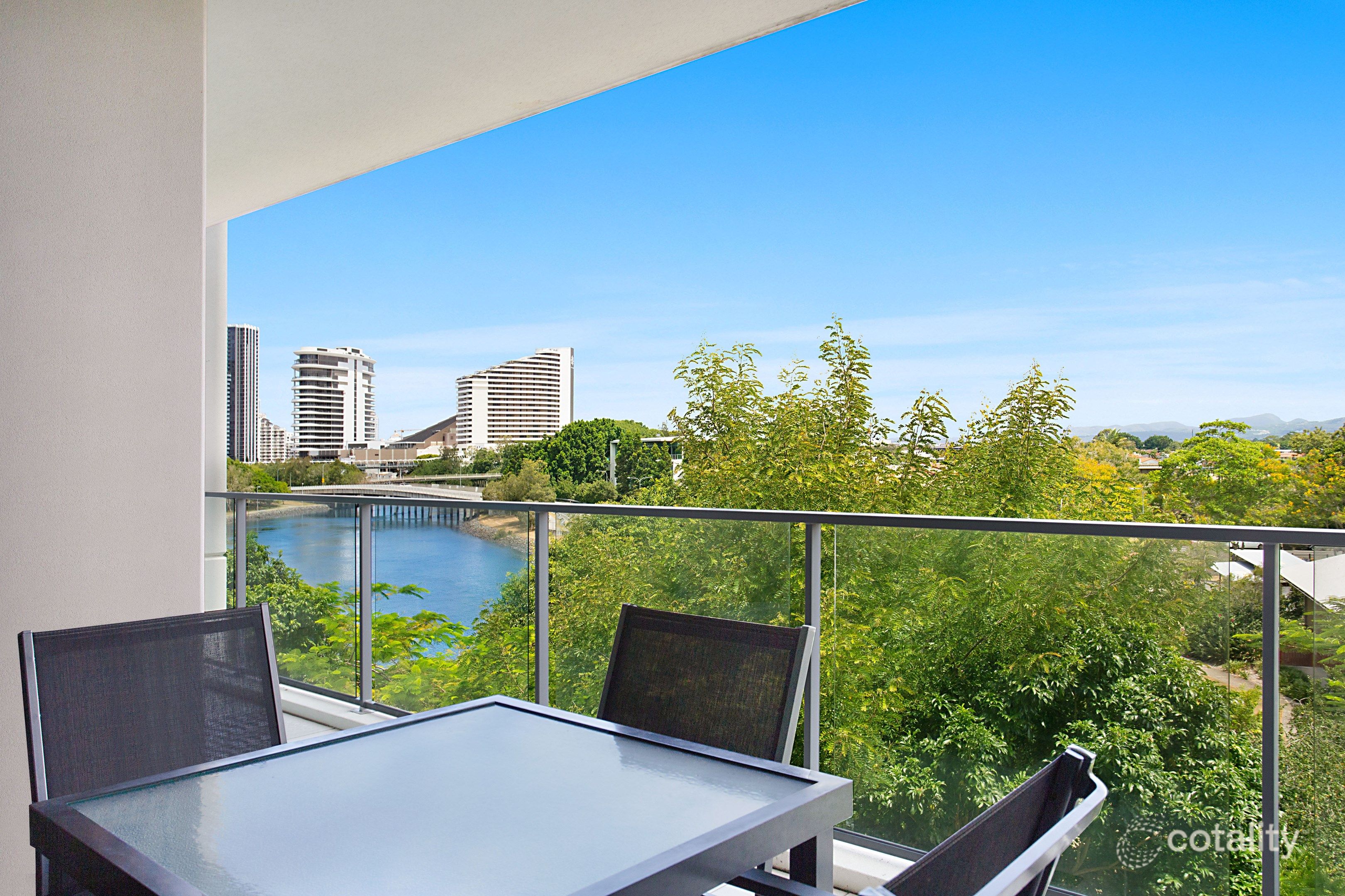 1301/33 T E Peters Dr, Broadbeach Waters, QLD 4218