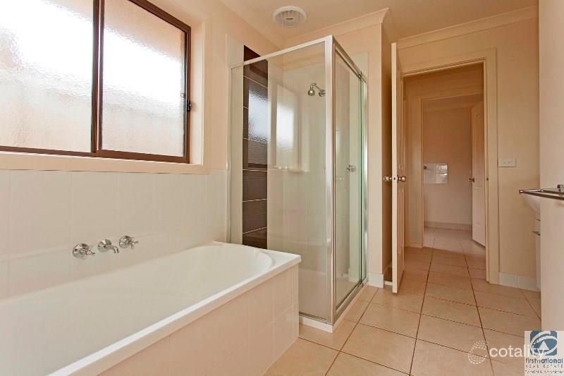 19 Derwent Way, West Wodonga, VIC 3690