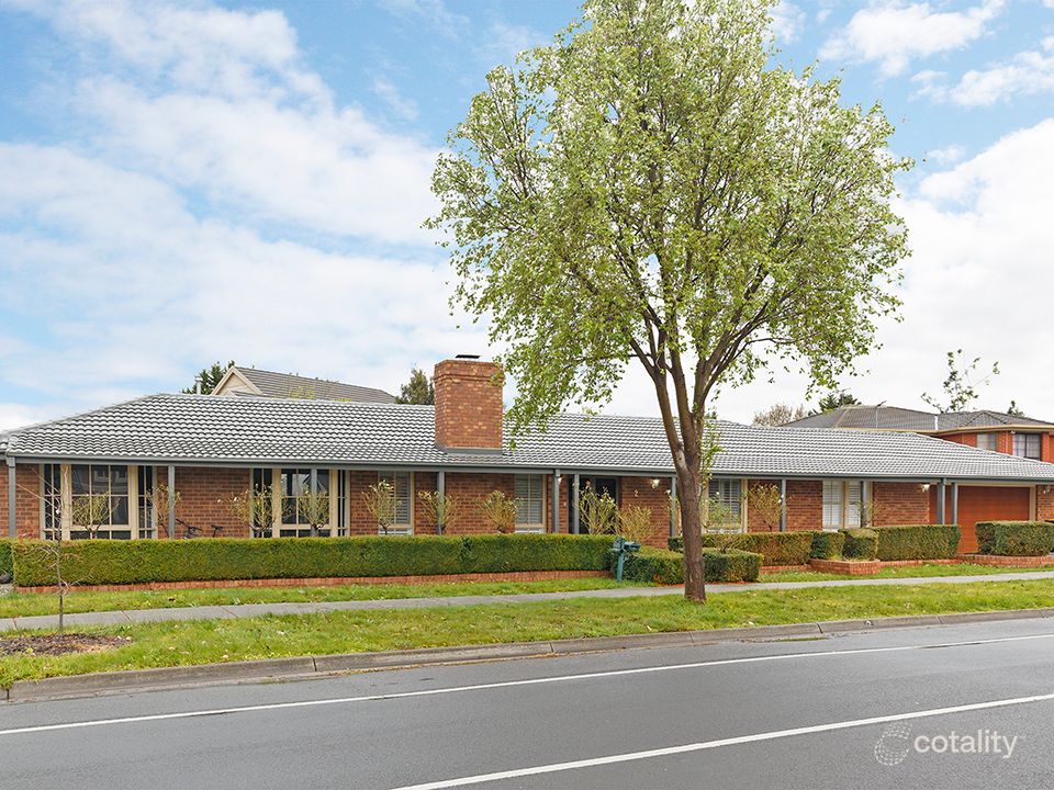 2 Keller Cl, Greenvale, VIC 3059