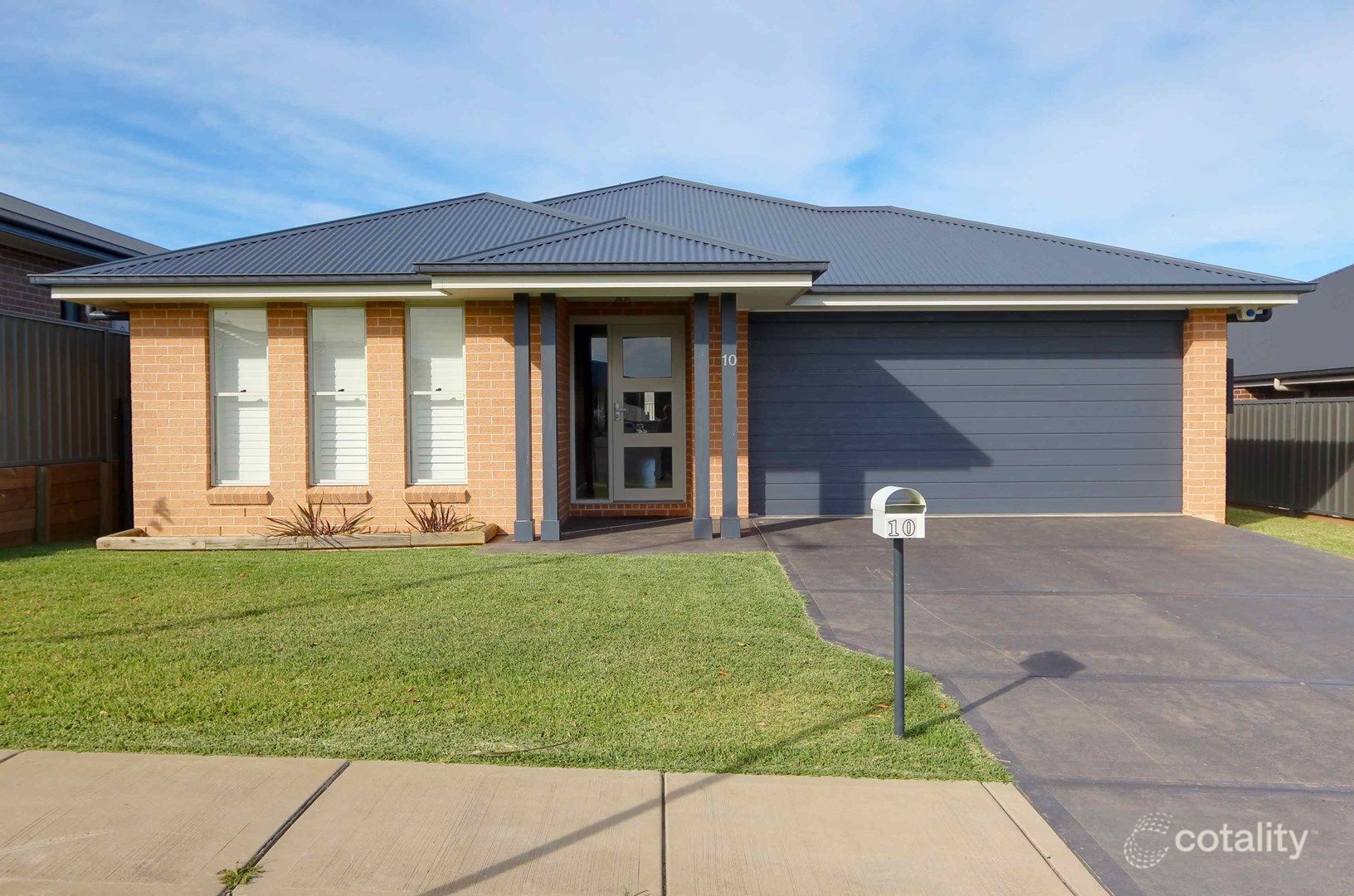 10 Wattlebird Ave, Cooranbong, NSW 2265