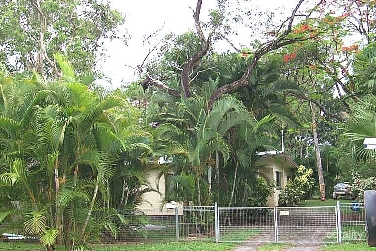 21 Griffiths St, Manoora, QLD 4870