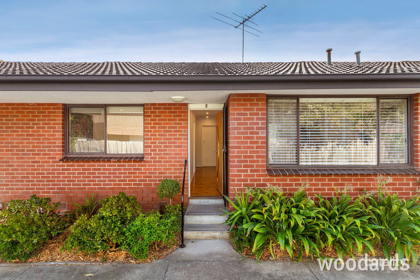 2/44 Warren Rd, Cheltenham, VIC 3192
