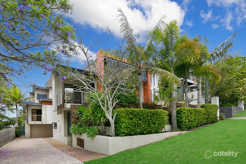 2/15 Rennie St, Indooroopilly, QLD 4068