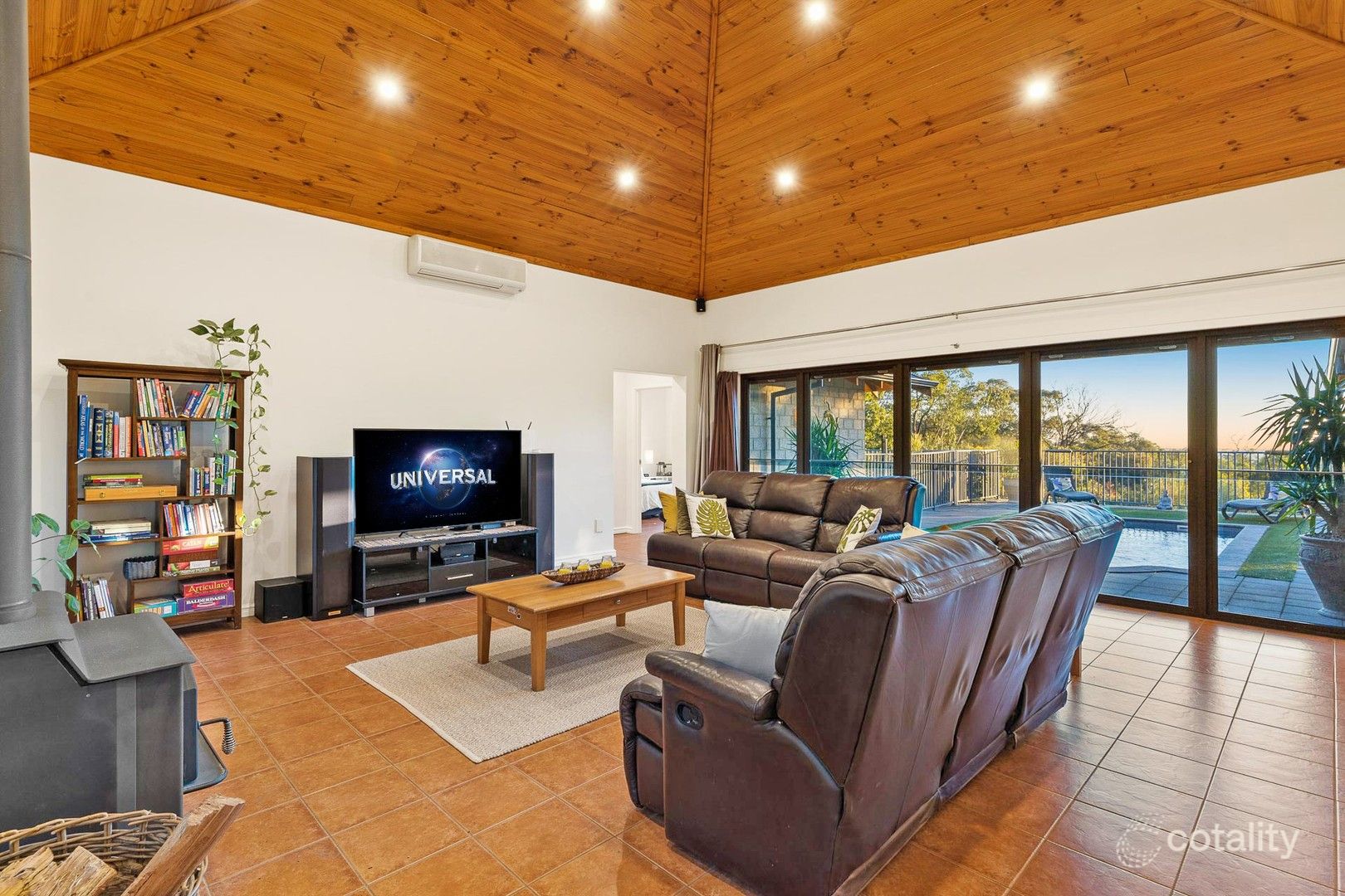 11 Tulloch Cl, Brigadoon, WA 6069