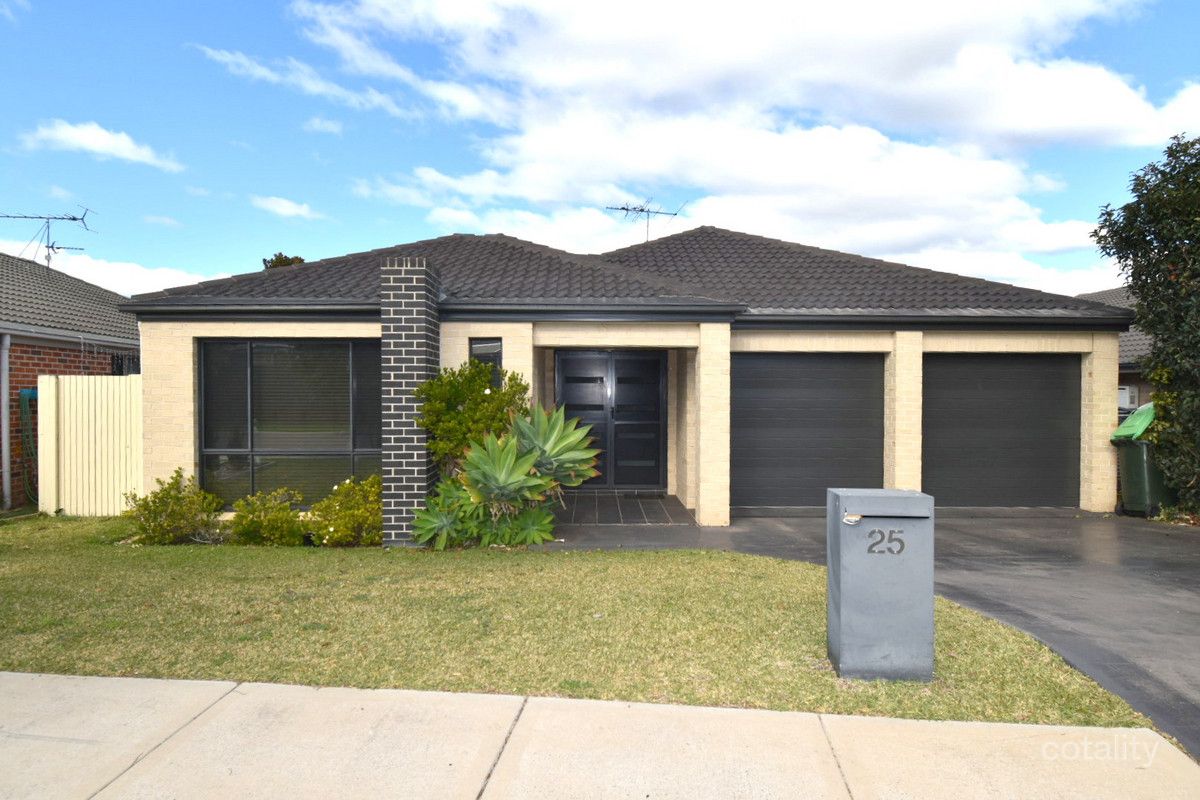 25 Belmont Ave, Spring Farm, NSW 2570