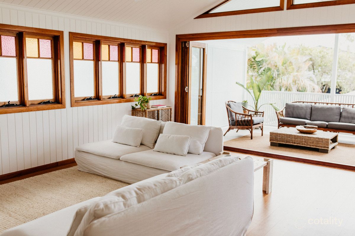 2/128 Sunshine Pde, Miami, QLD 4220