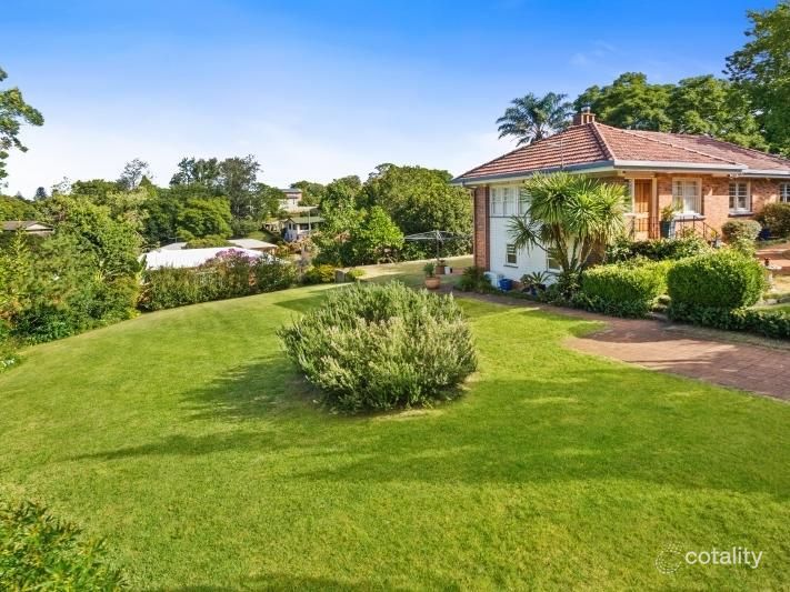 18 Jellicoe St, Mount Lofty, QLD 4350