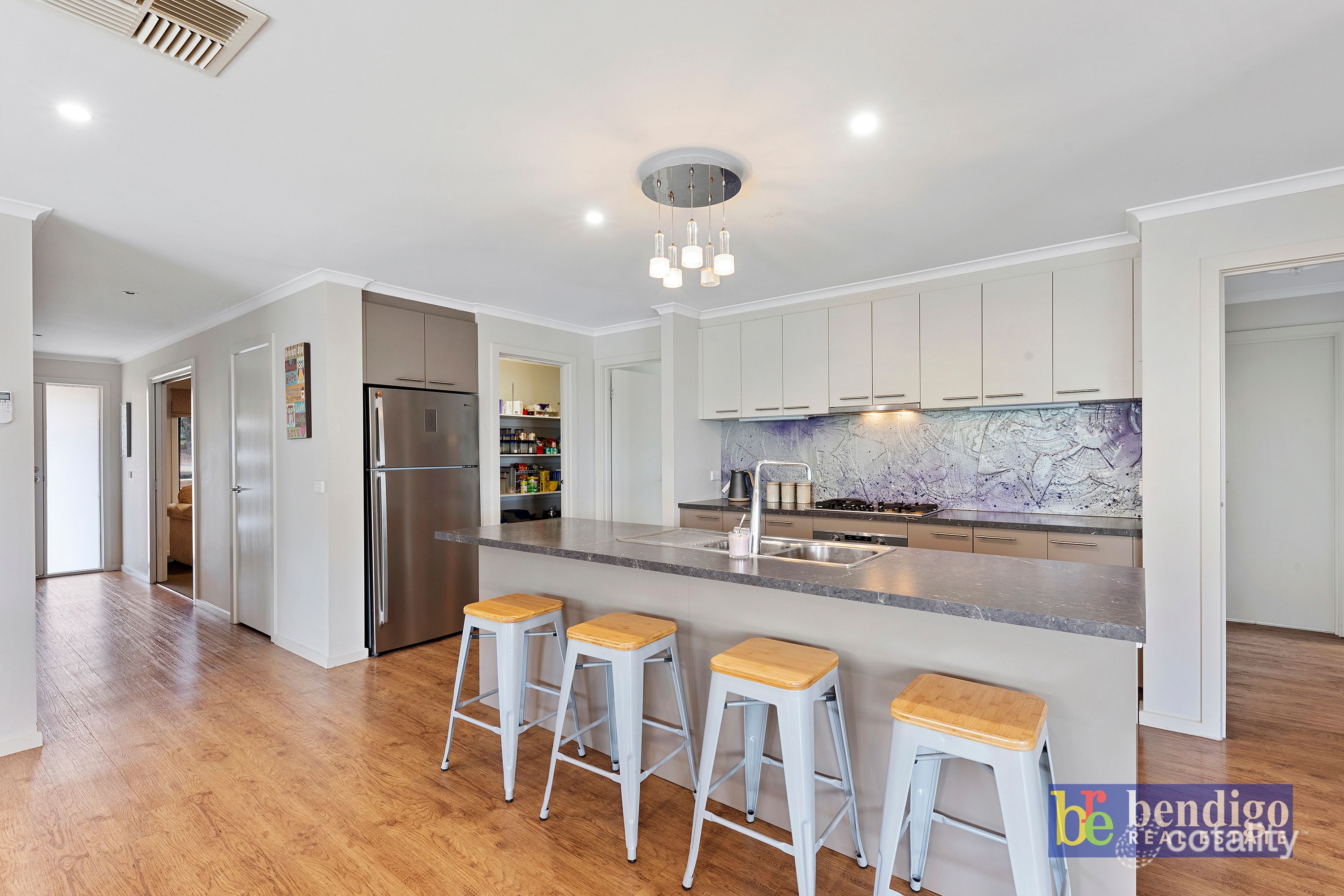 17 Marita Dr, Maiden Gully, VIC 3551