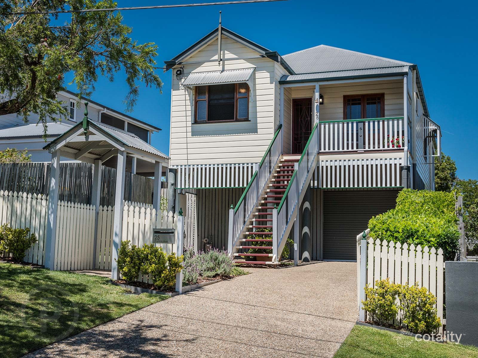 25 Thynne Ave, Norman Park, QLD 4170