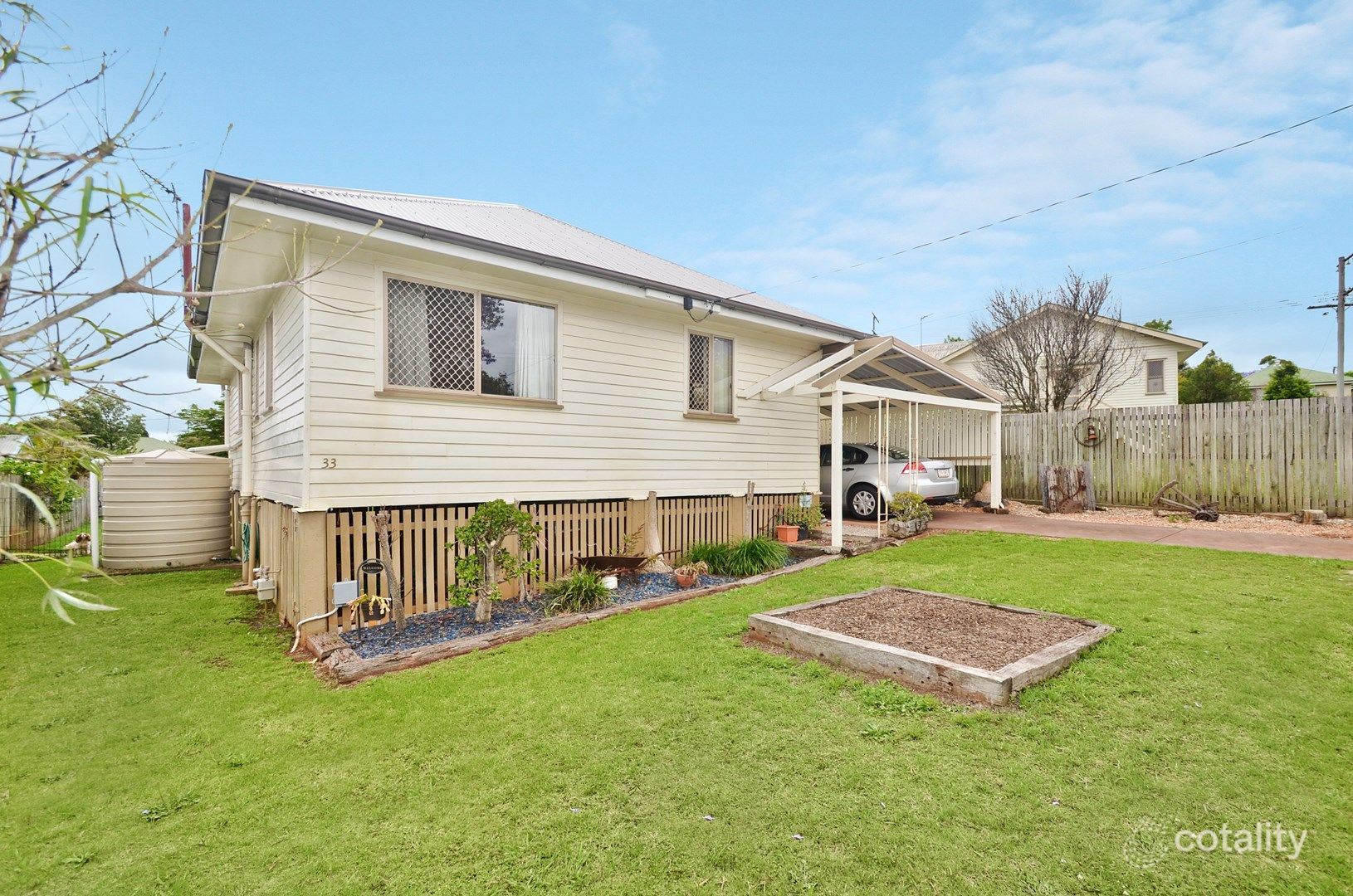 33 Gleeson Cres, Harlaxton, QLD 4350