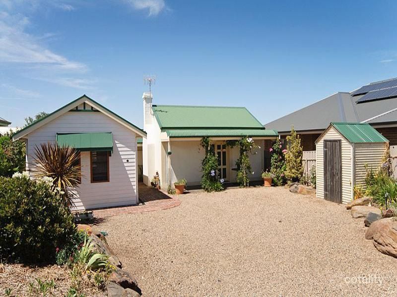 10 Montpelier Tce, Port Elliot, SA 5212