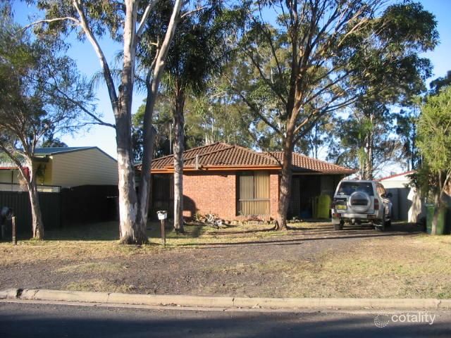 29 Cadonia Rd, Tuggerawong, NSW 2259