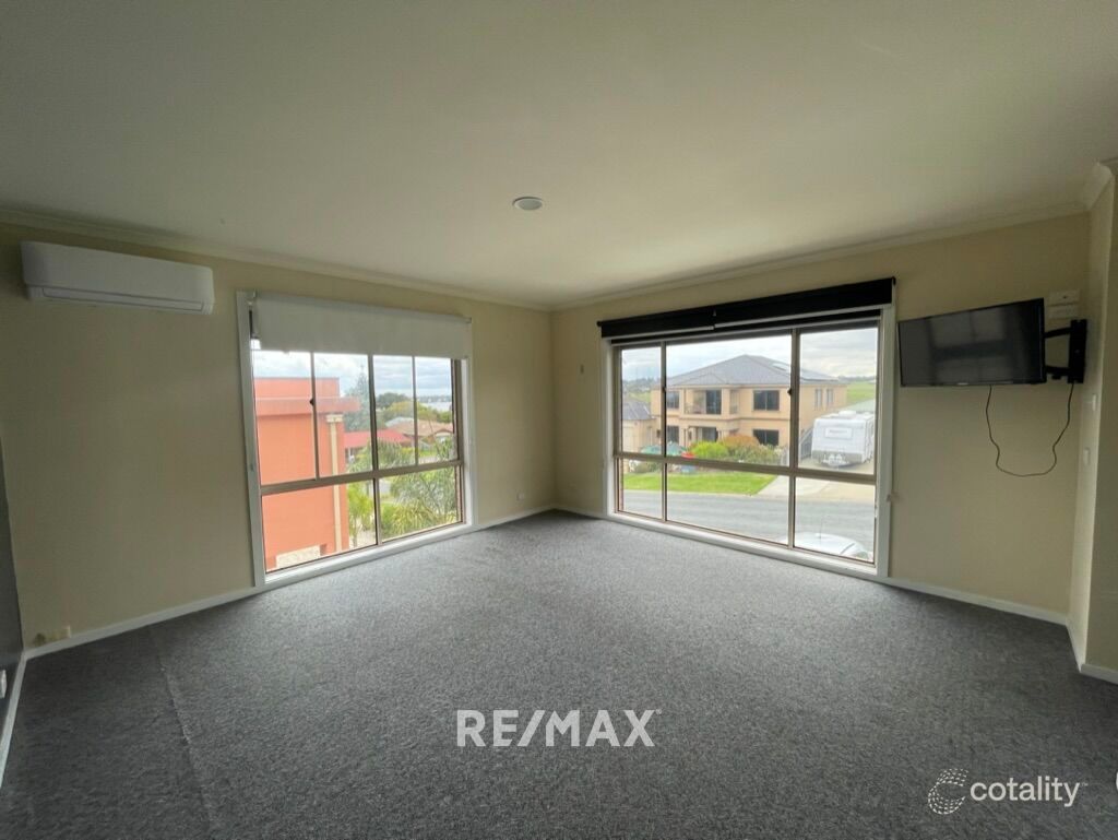 6 Highland Ct, Lakes Entrance, VIC 3909