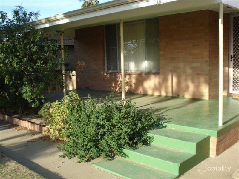 4 Russell St, Tammin, WA 6409