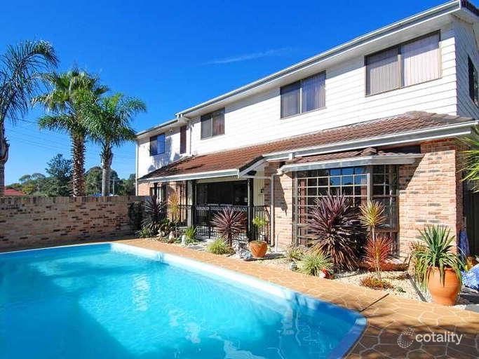 37 Cambridge Rd, Dapto, NSW 2530