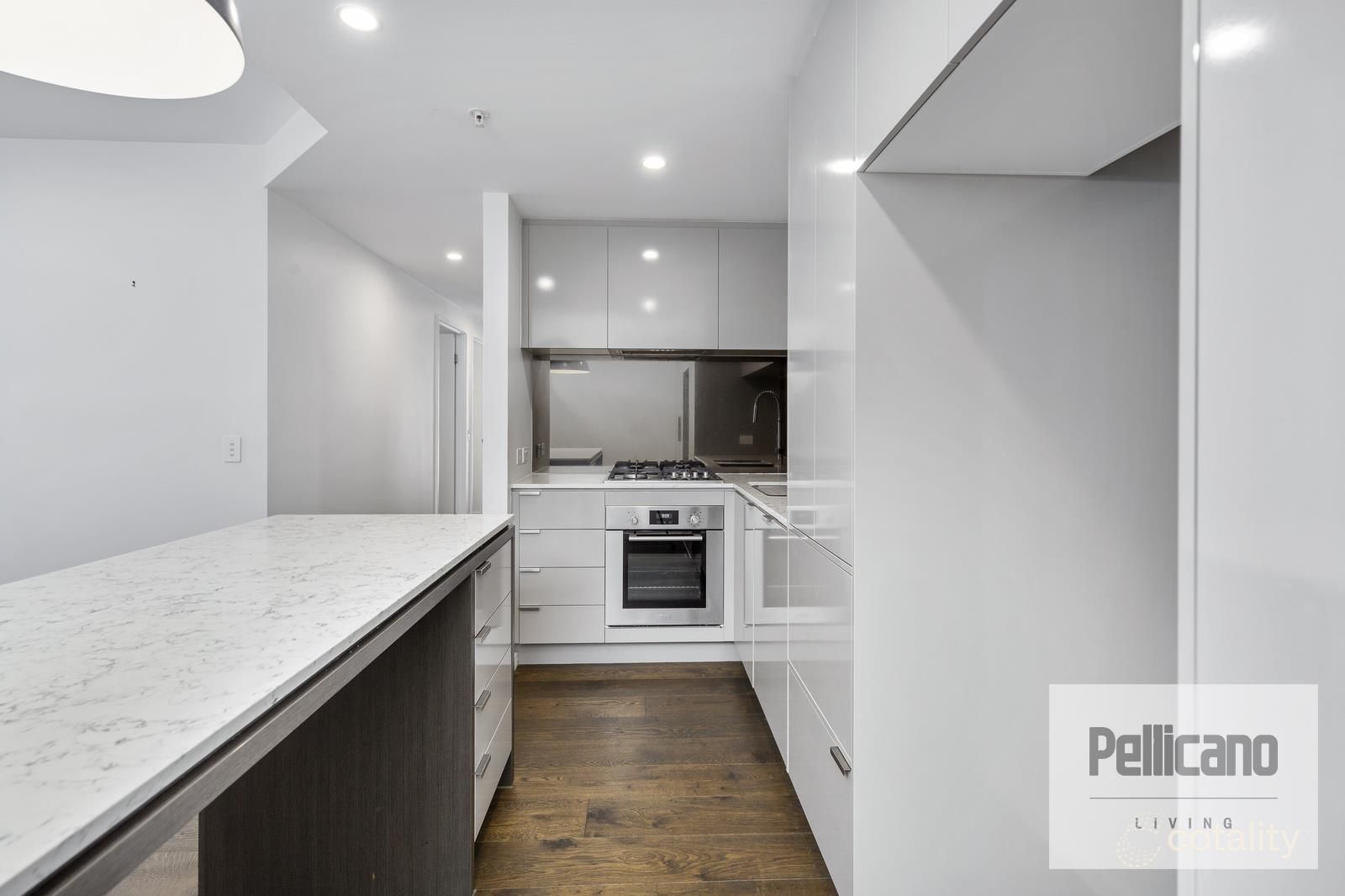 801/148 Logan Rd, Woolloongabba, QLD 4102