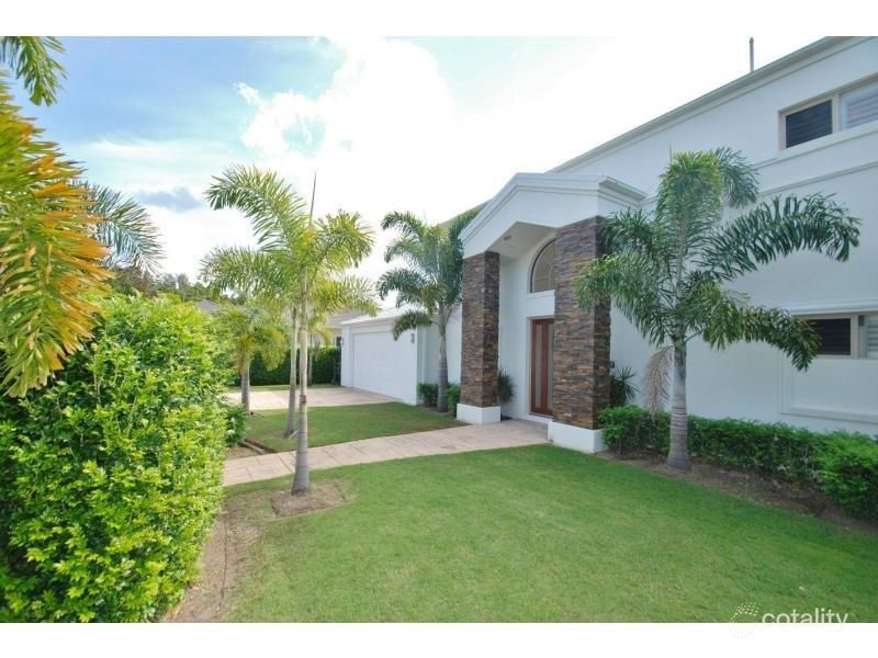 4 Kirralee Dr, Robina, QLD 4226