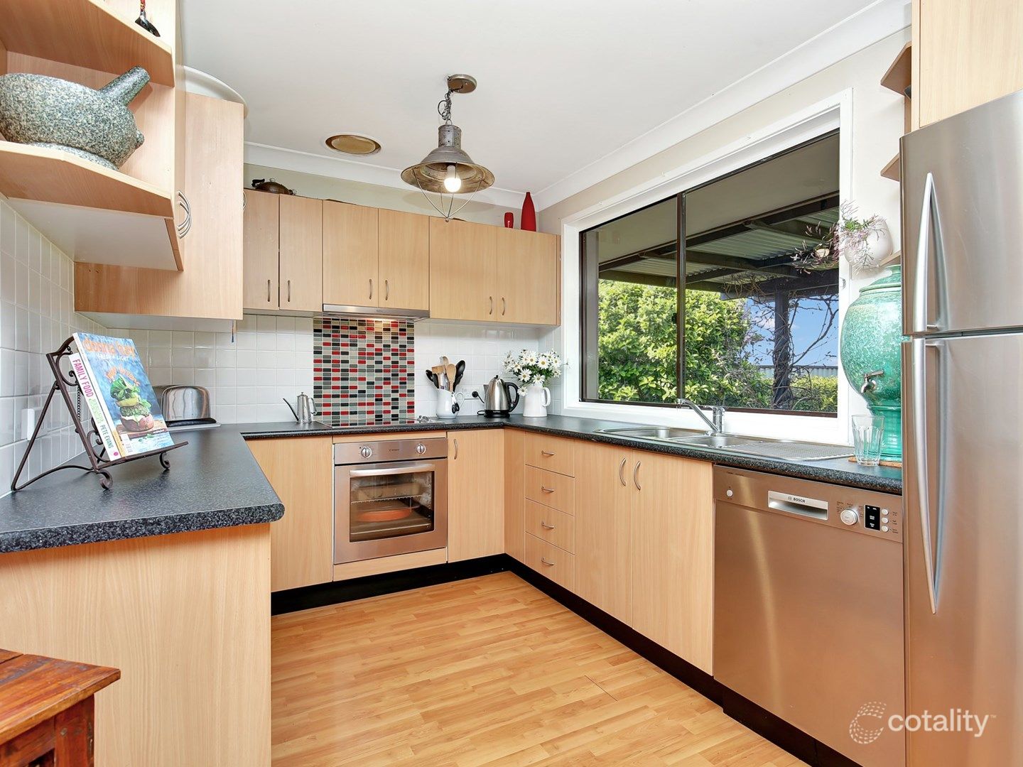 4 Trent Pl, Hassall Grove, NSW 2761