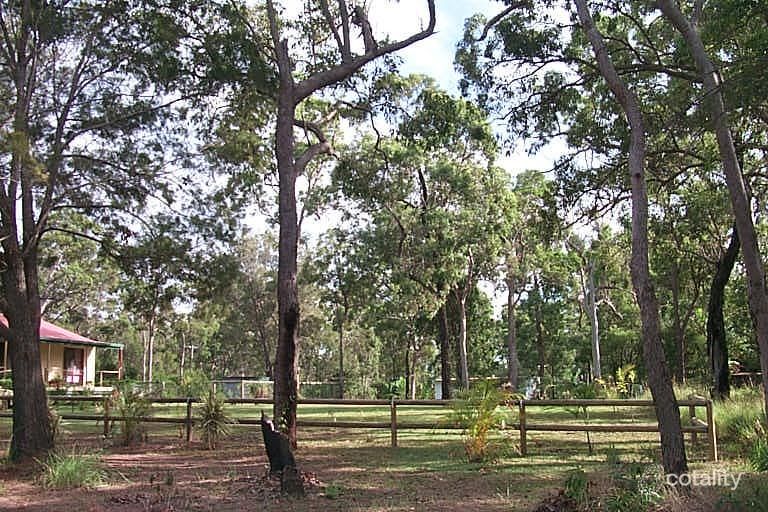 3-5 Calmwaters Cres, Macleay Island, QLD 4184