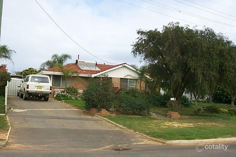 16 Devenish St, Utakarra, WA 6530