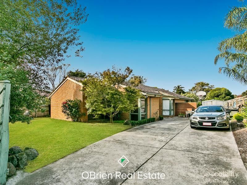 8 Carrington Cres, Carrum Downs, VIC 3201