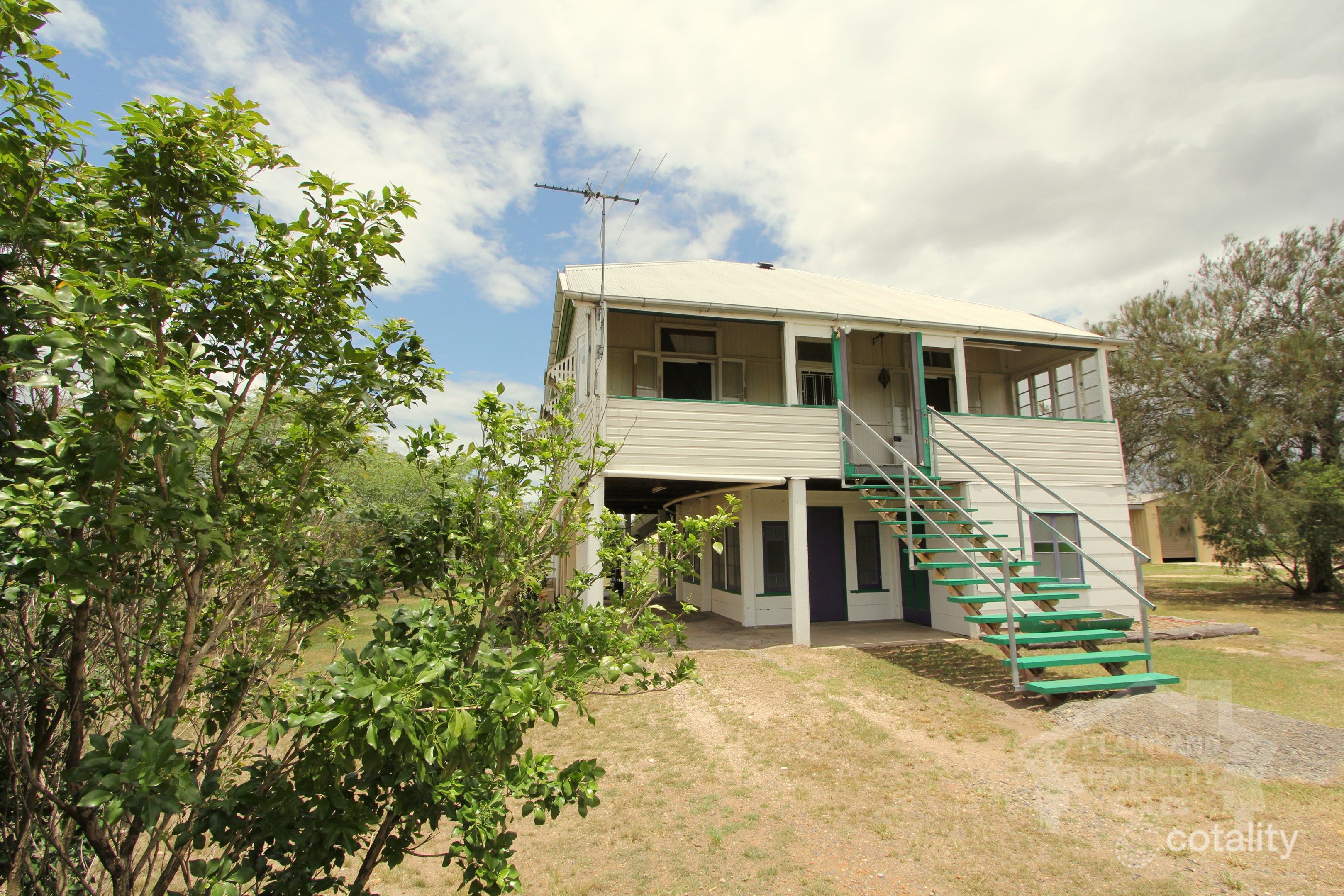 8 Markai Rd, Lockyer Waters, QLD 4311
