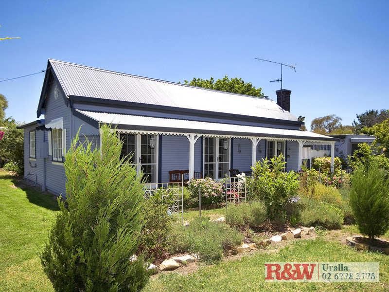 22 Mccrossin St, Uralla, NSW 2358