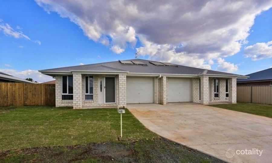 15 Debbie Ct, Oakey, QLD 4401