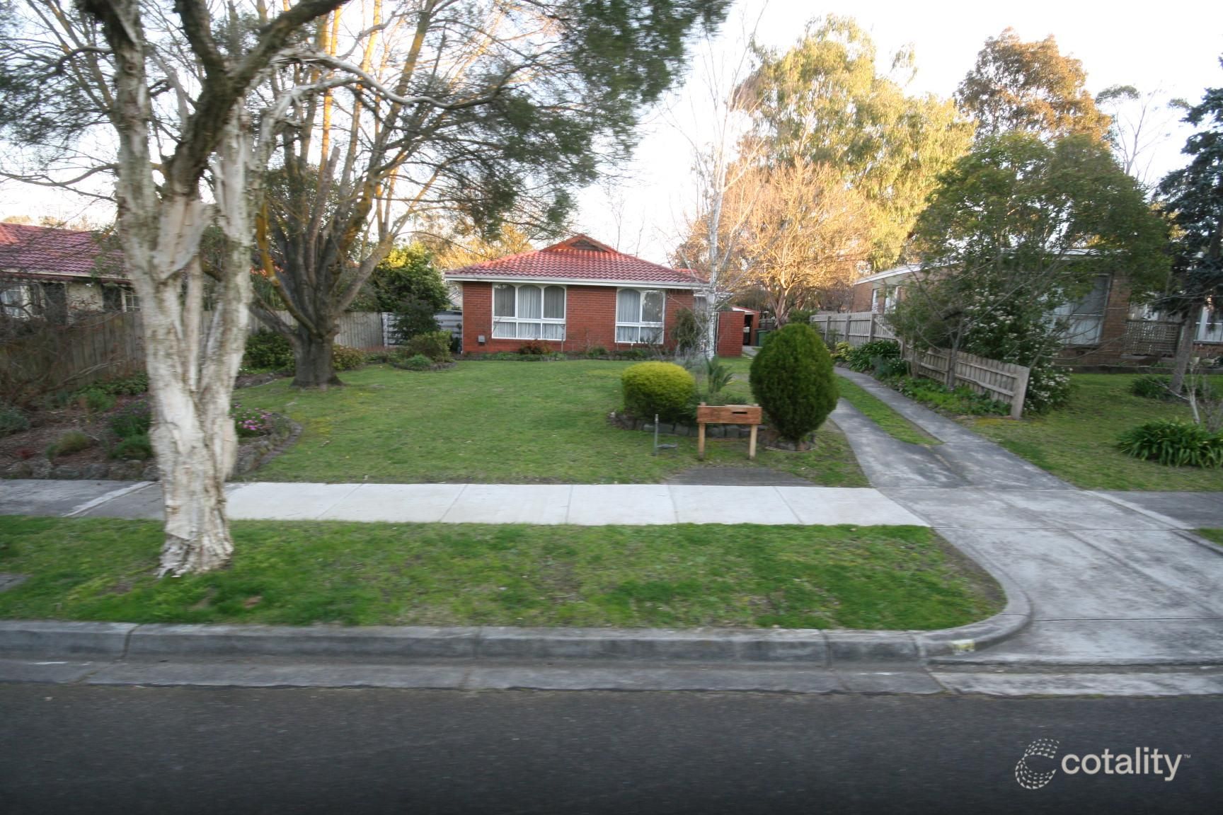 12 Hunter Ct, Ringwood East, VIC 3135