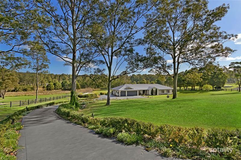 40 Burlington Ave, Jilliby, NSW 2259